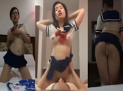 メガネをかけたTDTUコスプレイヤーの4年生です メガネをかけたTDTUコスプレイヤーの4年生です