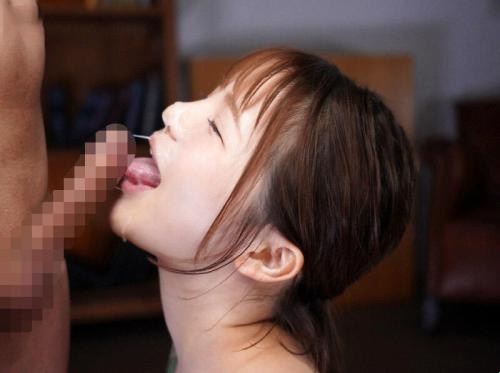 Insegna a un privato a succhiare il cazzo Insegna a un privato a succhiare il cazzo